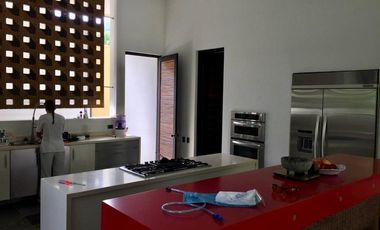 CASA CAMPESTRE EN VENTA EN MESA DE YEGUAS (ANAPOIMA)