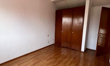 Casa en Renta Frente Al Parque Bicentenario, Álamos I, Toluca