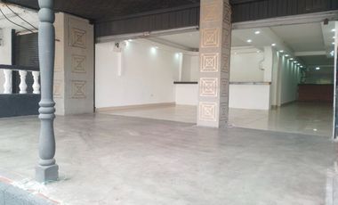 47696 Local en Arriendo sector La America