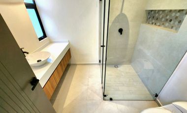 Venta de casa  en  El Olivar, Altozano Morelia.