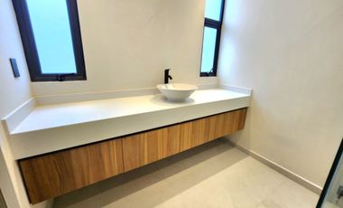 Venta de casa  en  El Olivar, Altozano Morelia.