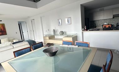 Penthouse Hermoso, Amueblado, 2 plantas (Servicios: Internet, Teléfono y Gas)