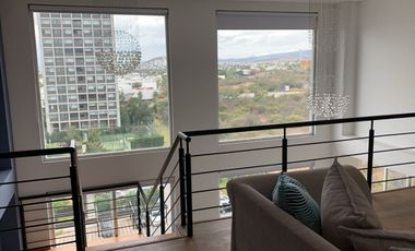Penthouse Hermoso, Amueblado, 2 plantas (Servicios: Internet, Teléfono y Gas)
