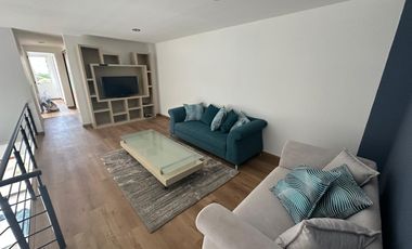 Penthouse Hermoso, Amueblado, 2 plantas (Servicios: Internet, Teléfono y Gas)