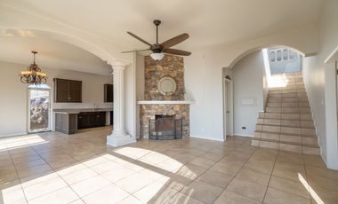 Stunning Coastal Retreat with Panoramic Ocean Views and Independent Guest Casita
