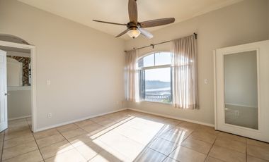 Stunning Coastal Retreat with Panoramic Ocean Views and Independent Guest Casita