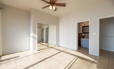 Stunning Coastal Retreat with Panoramic Ocean Views and Independent Guest Casita