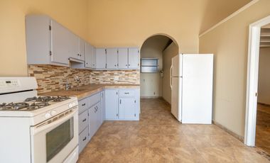 Stunning Coastal Retreat with Panoramic Ocean Views and Independent Guest Casita