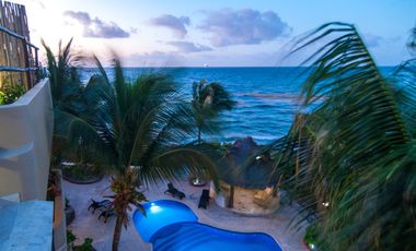 Lujoso Penthouse frente al Mar en Mahahual con Roof Top Privado