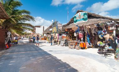 Lujoso Penthouse frente al Mar en Mahahual con Roof Top Privado