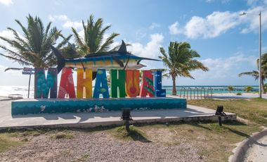 Lujoso Penthouse frente al Mar en Mahahual con Roof Top Privado