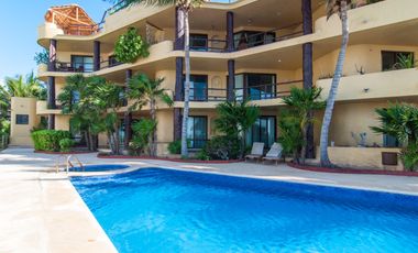 Lujoso Penthouse frente al Mar en Mahahual con Roof Top Privado