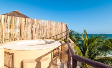 Lujoso Penthouse frente al Mar en Mahahual con Roof Top Privado