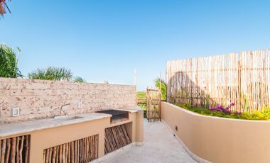 Lujoso Penthouse frente al Mar en Mahahual con Roof Top Privado