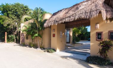 Lujoso Penthouse frente al Mar en Mahahual con Roof Top Privado