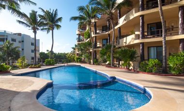 Lujoso Penthouse frente al Mar en Mahahual con Roof Top Privado