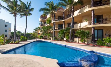 Lujoso Penthouse frente al Mar en Mahahual con Roof Top Privado