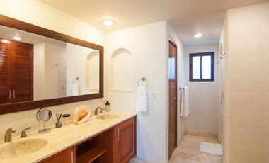 Lujoso Penthouse frente al Mar en Mahahual con Roof Top Privado