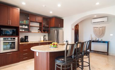 Lujoso Penthouse frente al Mar en Mahahual con Roof Top Privado