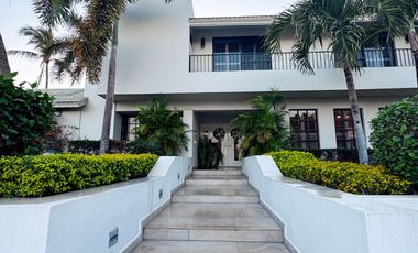Lujosa Residencia en el Campo de Golf de El Cid, Mazatlán