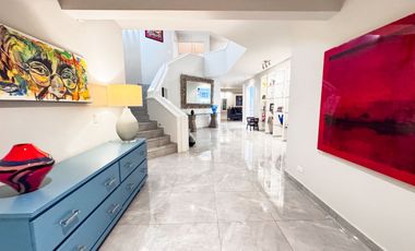 Lujosa Residencia en el Campo de Golf de El Cid, Mazatlán