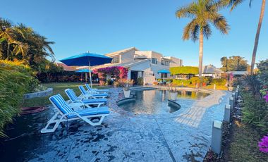 Lujosa Residencia en el Campo de Golf de El Cid, Mazatlán