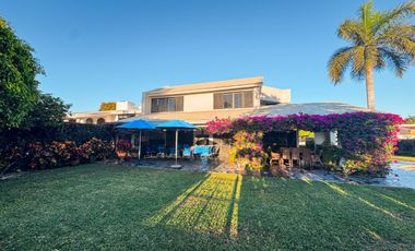 Lujosa Residencia en el Campo de Golf de El Cid, Mazatlán