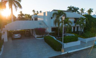 Lujosa Residencia en el Campo de Golf de El Cid, Mazatlán