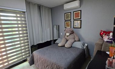 Casa REMODELADA en venta en TLAQUEPAQUE A 15 MINS DEL AEROPUERTO