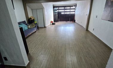 Casa REMODELADA en venta en TLAQUEPAQUE A 15 MINS DEL AEROPUERTO