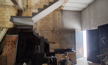 Bodega a 100 m. de Av. Huayacán