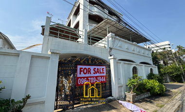 Land + Building for Sale | 85 sq.wah | near Bon Marche market