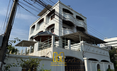Land + Building for Sale | 85 sq.wah | near Bon Marche market