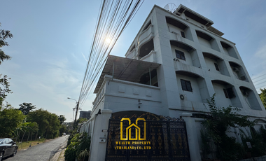 Land + Building for Sale | 85 sq.wah | near Bon Marche market