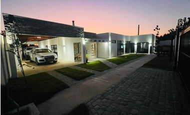 Se vende hermosa casa en Parcelacion El Llano, Rengo