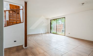 A Pasos Estadio Croata. 3 Dorm, 2 Baños, Servicios.