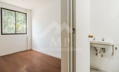 A Pasos Estadio Croata. 3 Dorm, 2 Baños, Servicios.