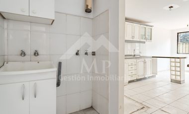 A Pasos Estadio Croata. 3 Dorm, 2 Baños, Servicios.
