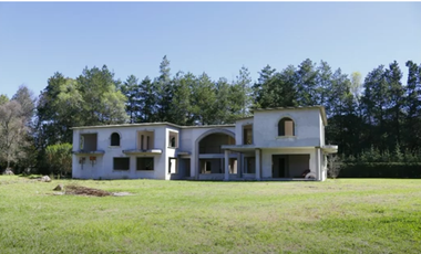 se vende casa con terreno de 5,200m2 en Jilotepec, Denjhi, Calpulalpan, Estado de México
