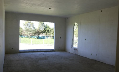 se vende casa con terreno de 5,200m2 en Jilotepec, Denjhi, Calpulalpan, Estado de México