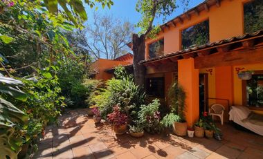 CASA CONTEMPORANEA EN VENTA, CON VISTA AL LAGO.