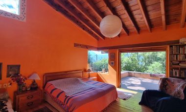 CASA CONTEMPORANEA EN VENTA, CON VISTA AL LAGO.