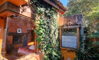 CASA CONTEMPORANEA EN VENTA, CON VISTA AL LAGO.