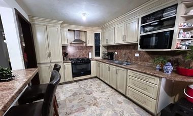 Casa en venta 4 recamaras ciudad obregón sonora