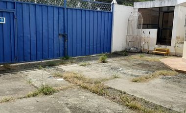 ALQUILER DE  bodega ideal cerca de la Refinería en Esmeraldas  Dimensiones: 15x47 m²
