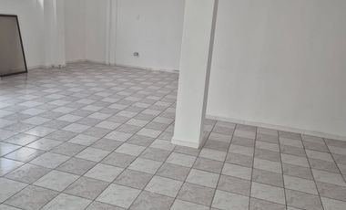 Local en Alquiler en la Alborada, Planta Baja, 1 Baño, Norte de Guayaquil.