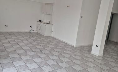 Local en Alquiler en la Alborada, Planta Baja, 1 Baño, Norte de Guayaquil.