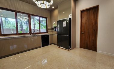House and Lot For Sale at Portofino Heights Las Pinas City