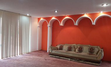 VENTA DE CASA EN LA COL. LOMAS DE SANTA MARÍA.