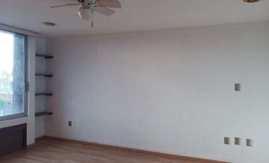 VENTA DE CASA EN LA COL. LOMAS DE SANTA MARÍA.